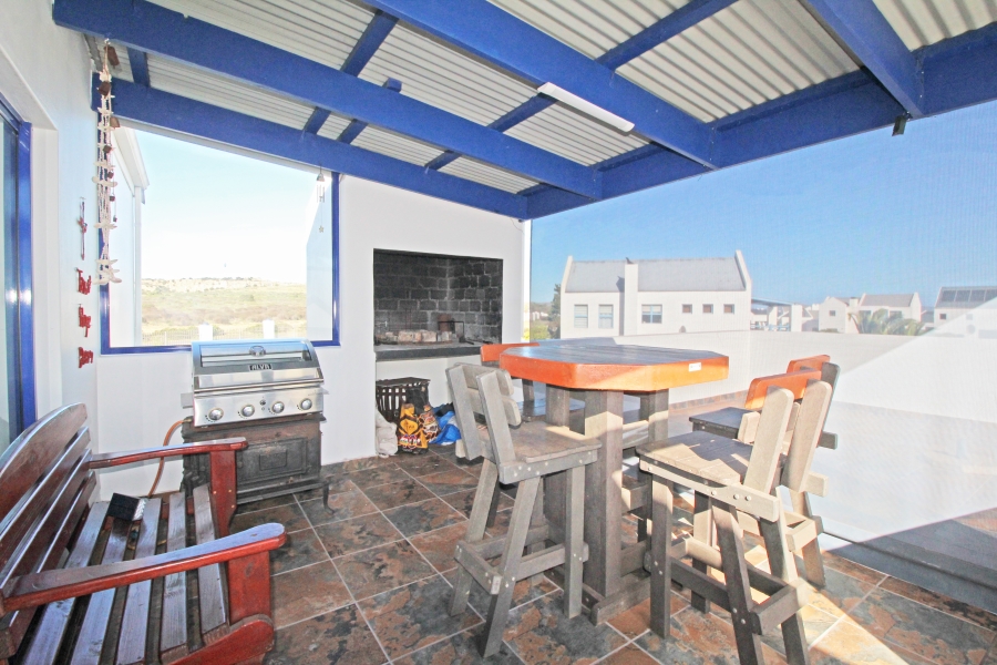 4 Bedroom Property for Sale in Blue Lagoon Western Cape